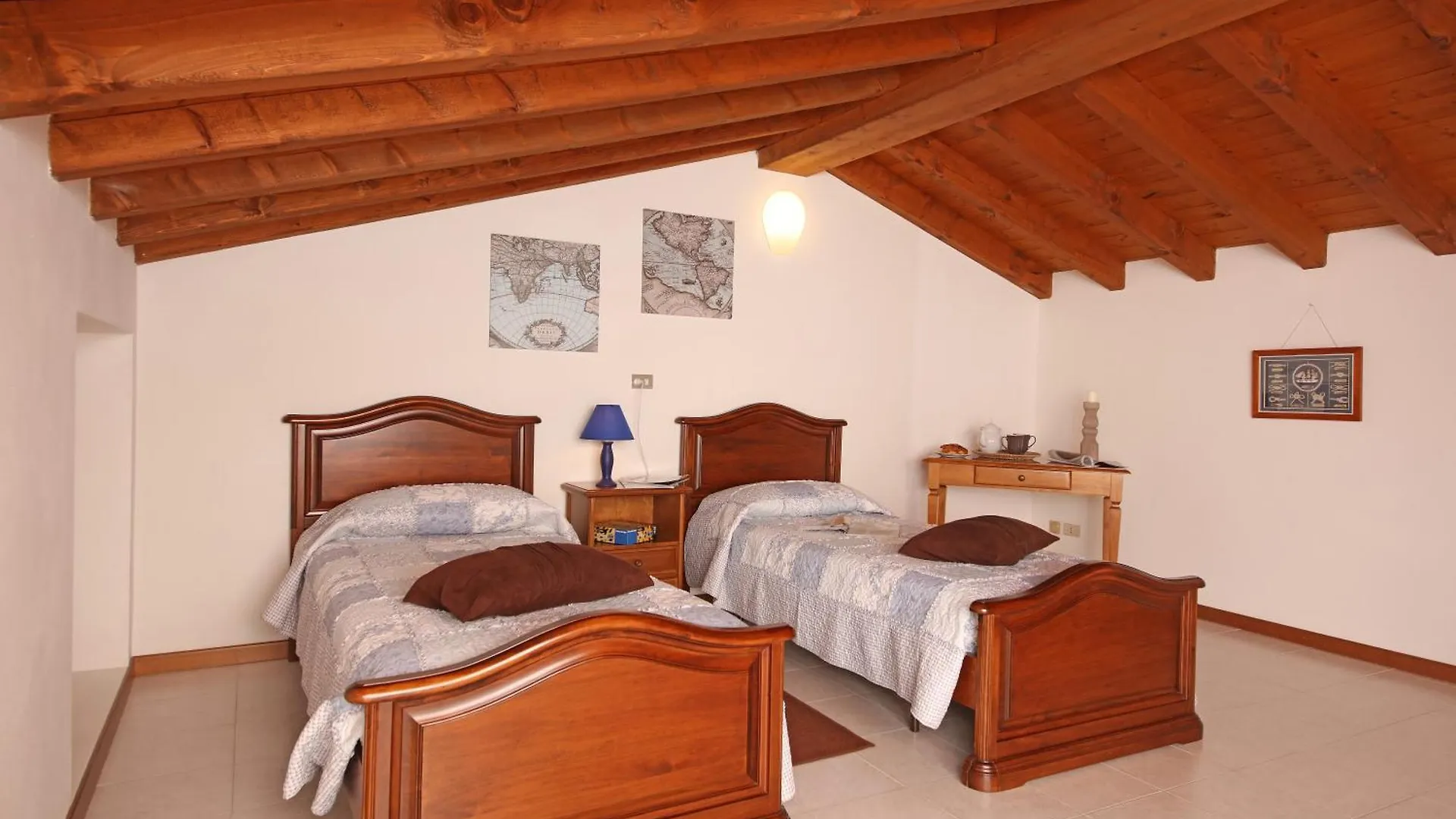 Corte Degli Olivi Appartamenti Manerba del Garda Italy