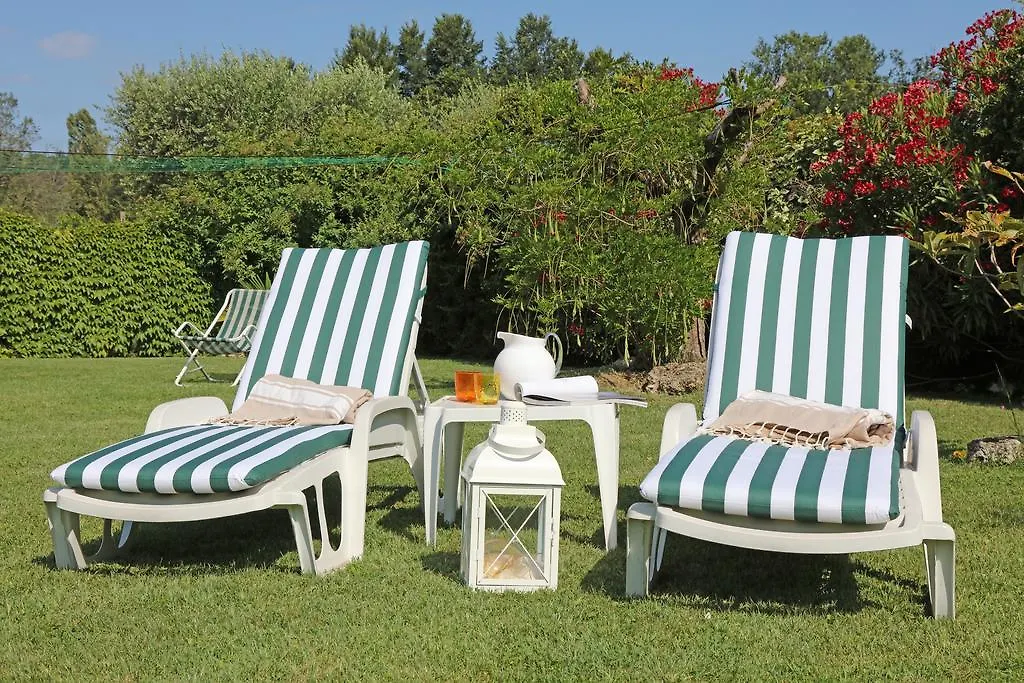 Apartment Corte Degli Olivi Appartamenti Manerba del Garda Italy