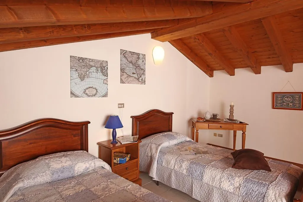 Corte Degli Olivi Appartamenti Manerba del Garda Italy