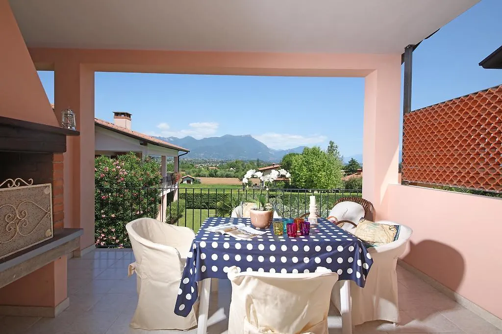 Apartment Corte Degli Olivi Appartamenti Manerba del Garda Italy
