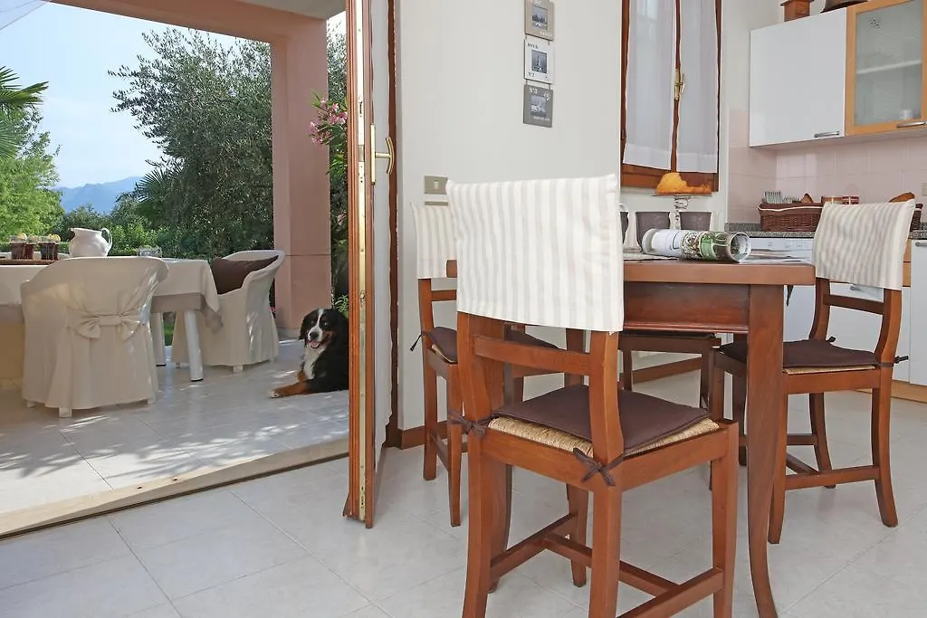 Corte Degli Olivi Appartamenti Manerba del Garda
