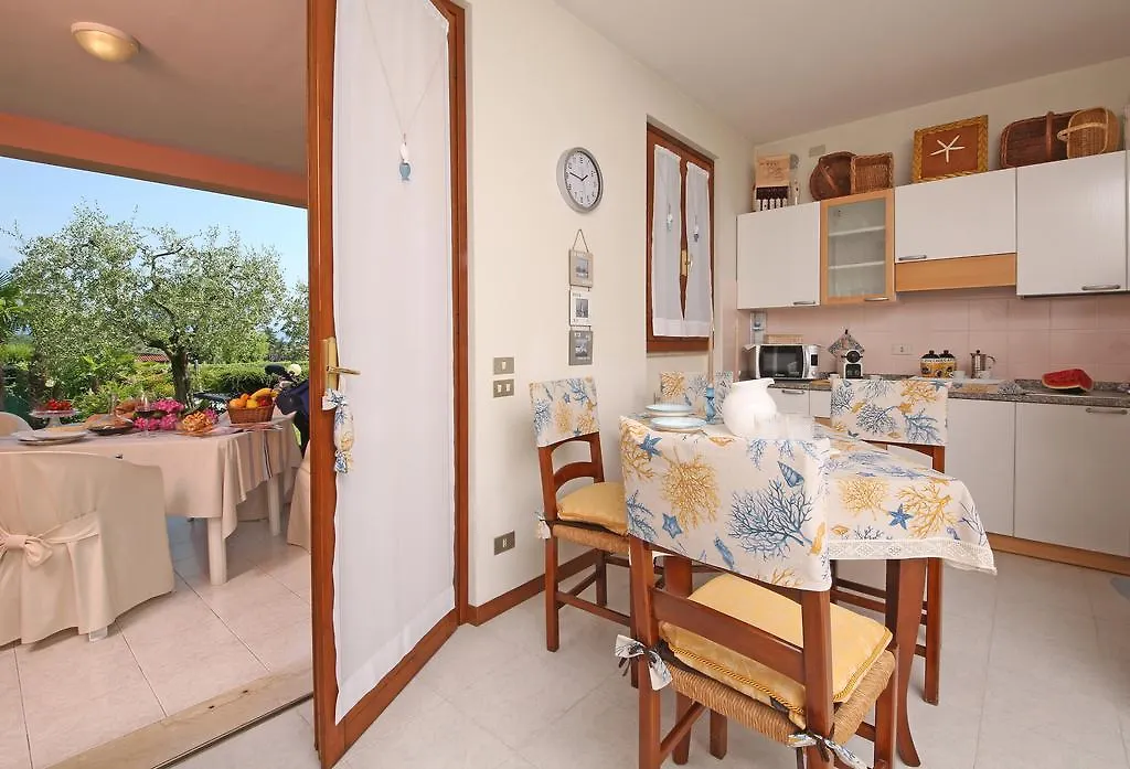 Corte Degli Olivi Appartamenti Manerba del Garda