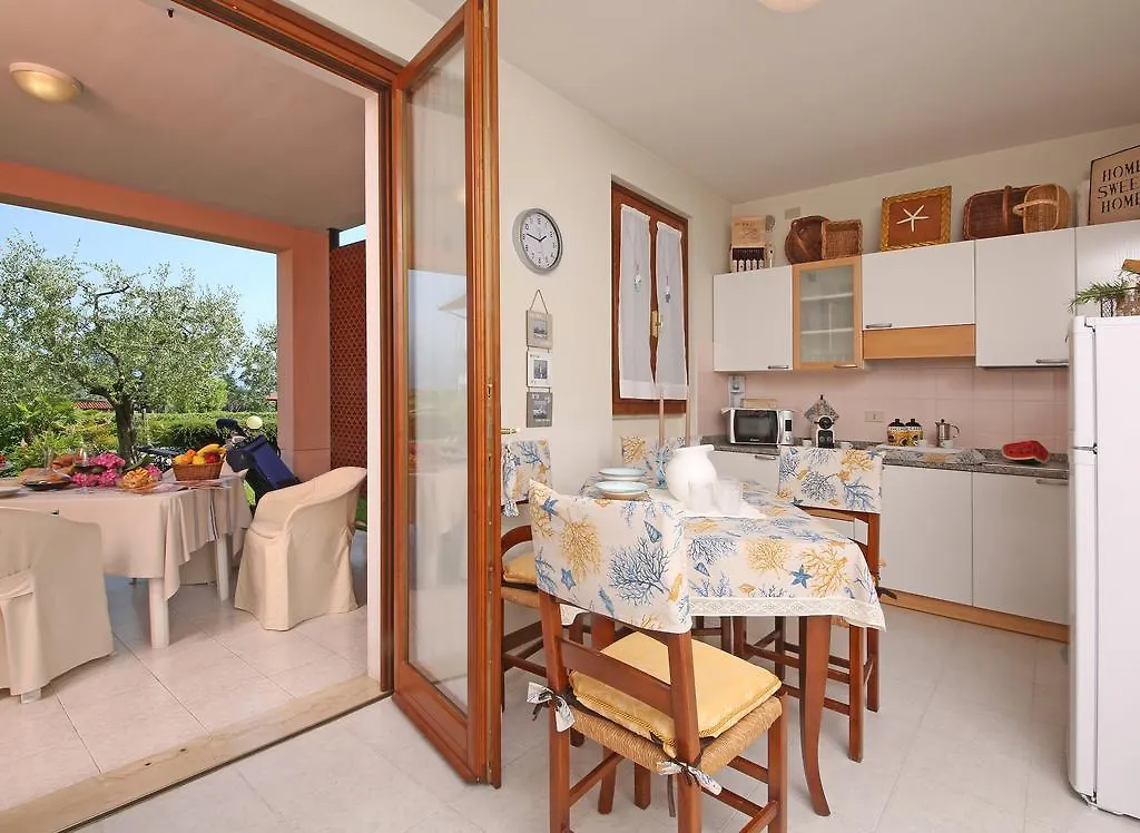 Corte Degli Olivi Appartamenti Manerba del Garda Apartment