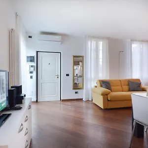 https://ur-nest-moline.emilia-romagnahotels.net