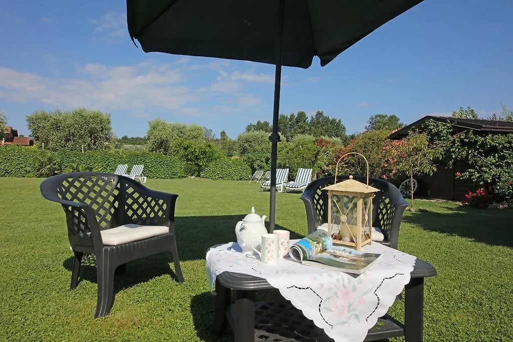 Apartment Corte Degli Olivi Appartamenti Manerba del Garda